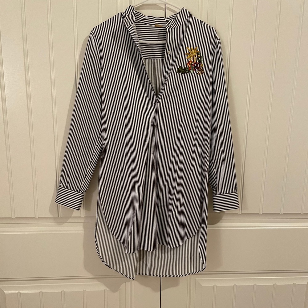 Long shirt size 4